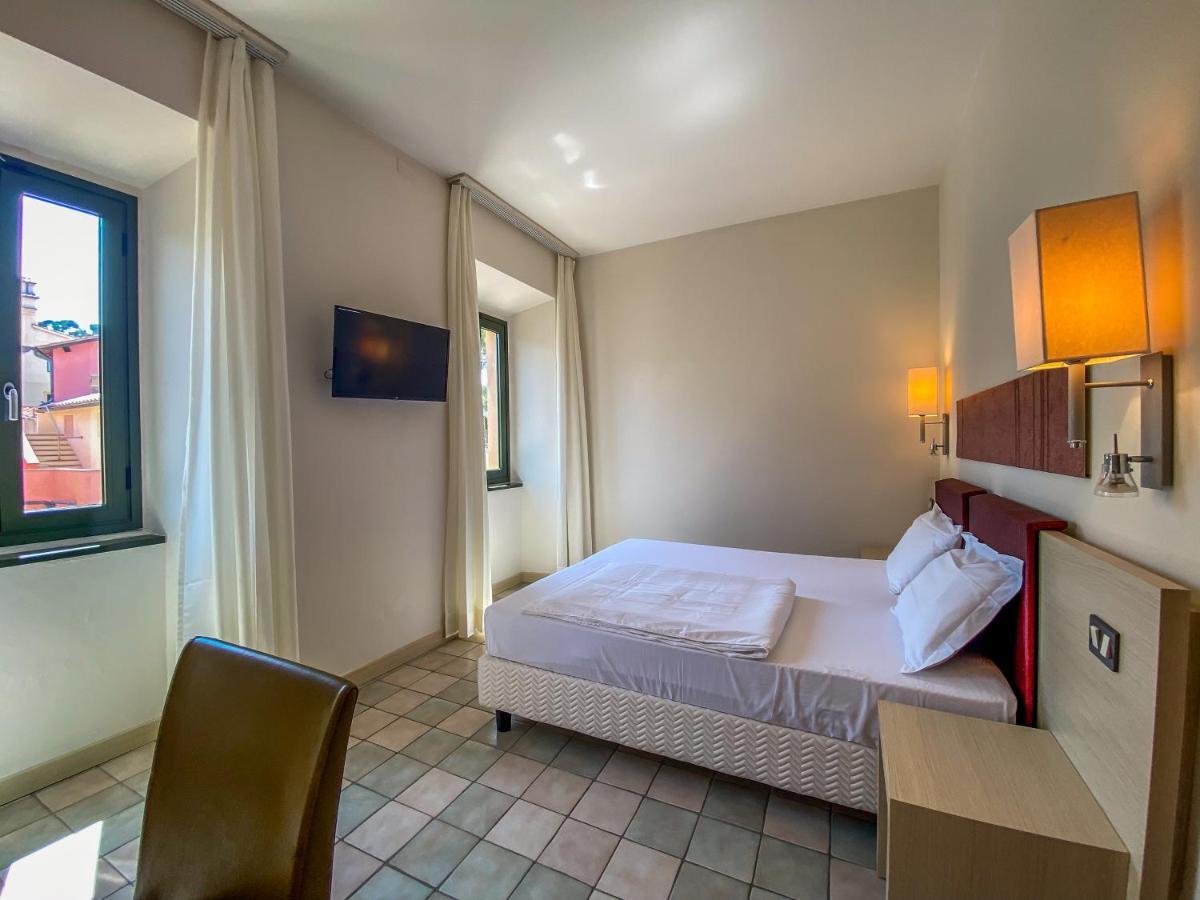 La Mandola Eco Hostel Capraia Ngoại thất bức ảnh